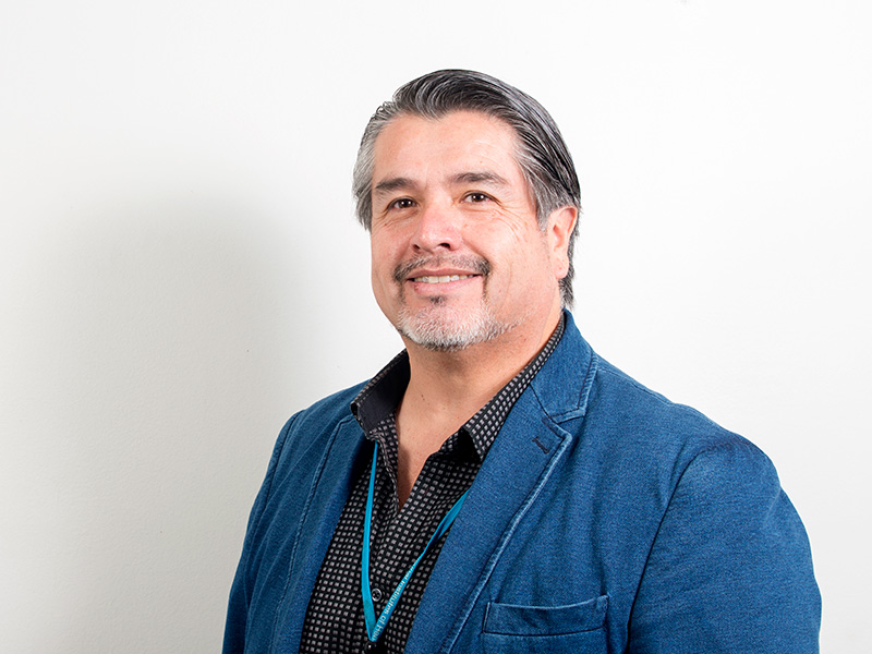 Dr. Alejandro Maturana